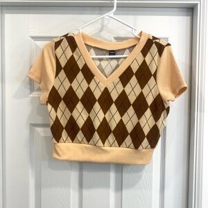 SHEIN Beige and Brown Argyle V-Neck Cropped Knit Top